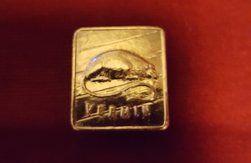 badge