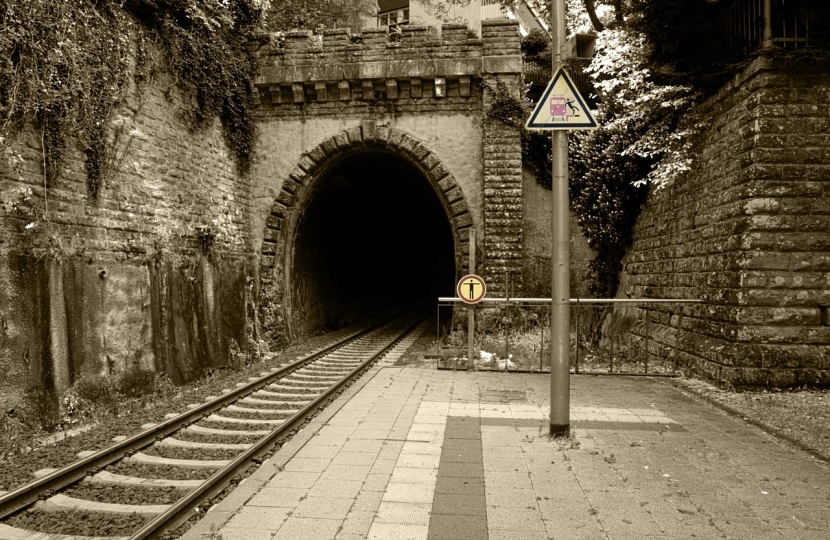 rail tunnel